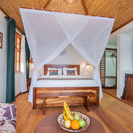 Gorilla Leisure Lodge Kisoro Exteriör bild
