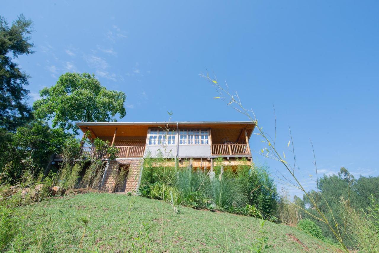 Gorilla Leisure Lodge Kisoro Exteriör bild