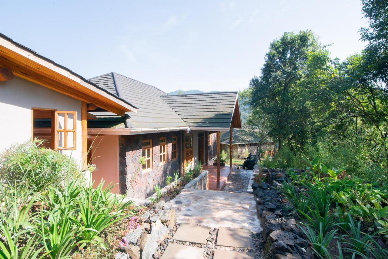 Gorilla Leisure Lodge Kisoro Exteriör bild