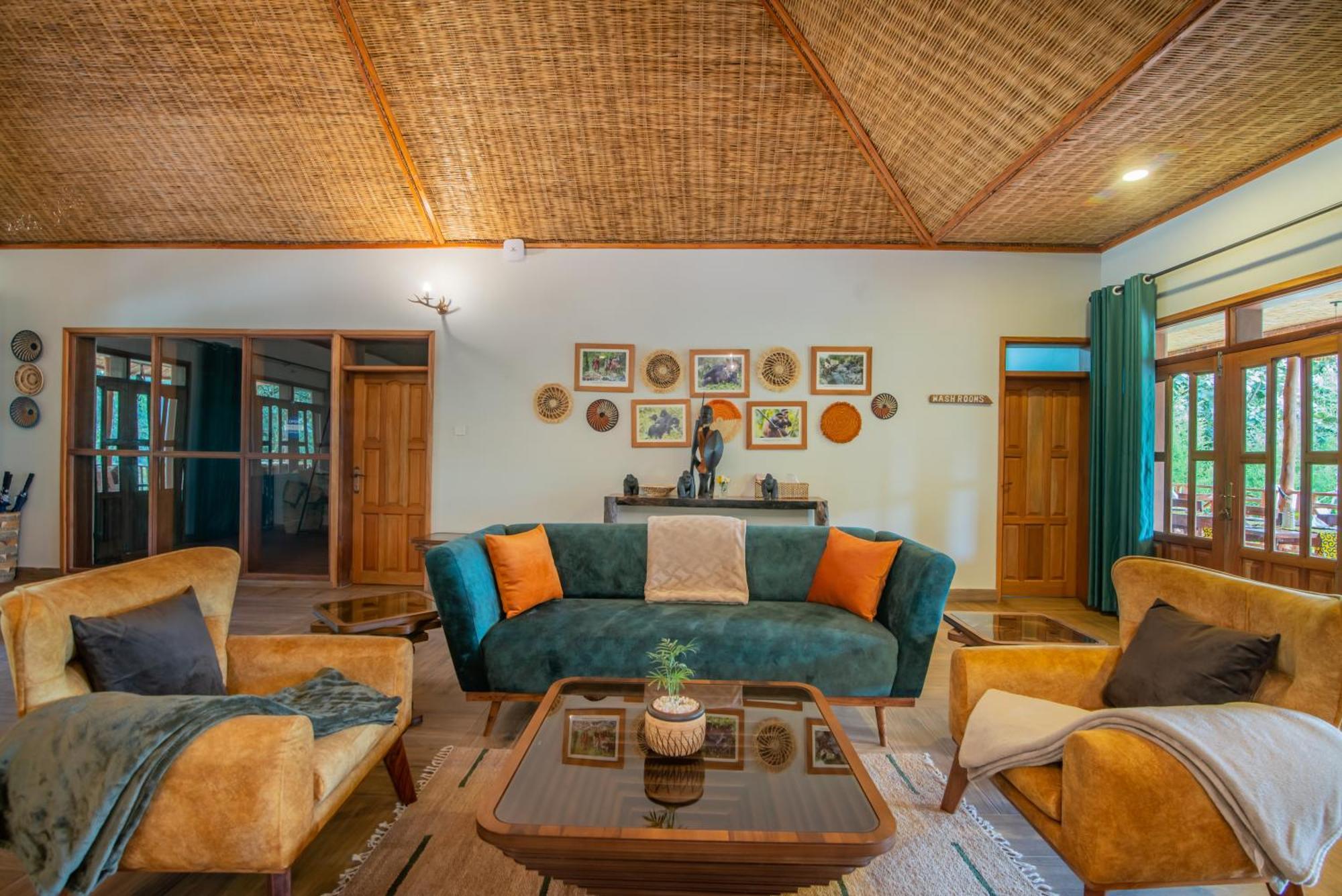 Gorilla Leisure Lodge Kisoro Exteriör bild