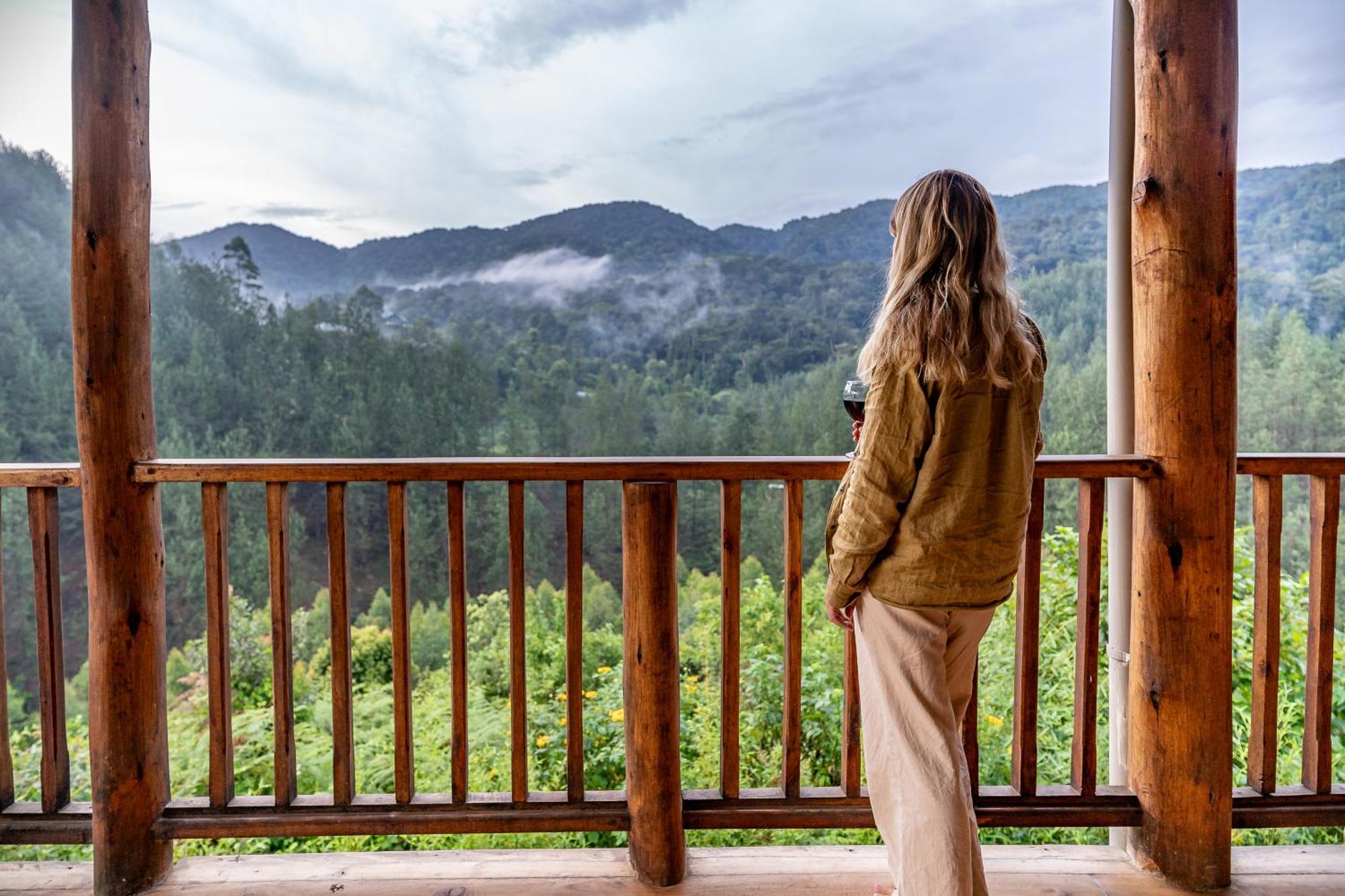 Gorilla Leisure Lodge Kisoro Exteriör bild